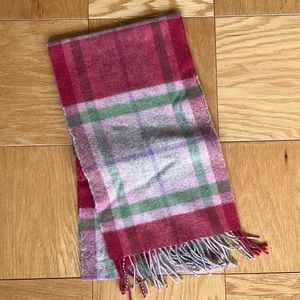 100% lambs wool Scottish scarf NWOT